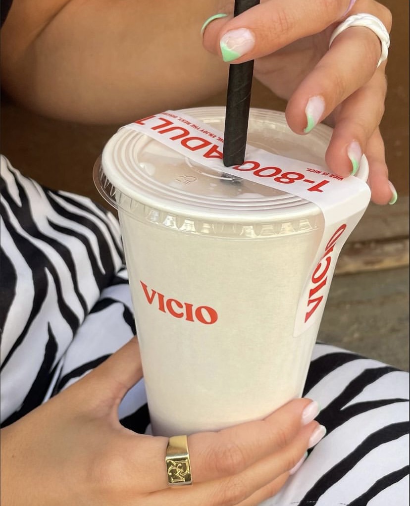 VICIO Avenidas | Takeaway & Delivery Photo 8