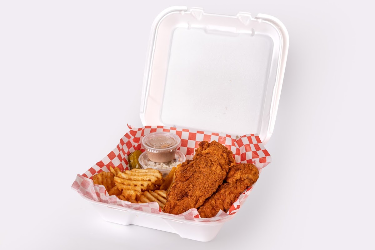 Chicky Sandos Photo 5
