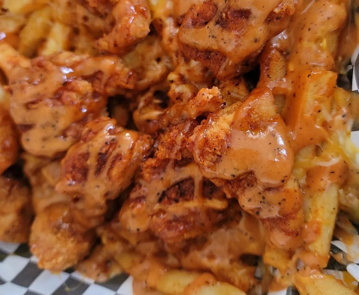 Chicky Sandos Photo 7