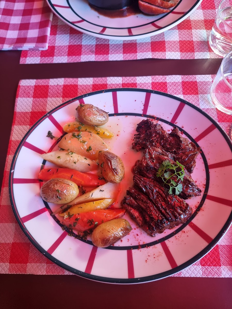 Chez Pilou - Bistrot Photo 3