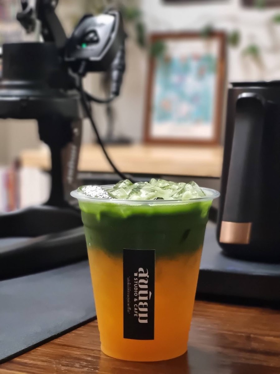 สุขนิยม studio & café Photo 4