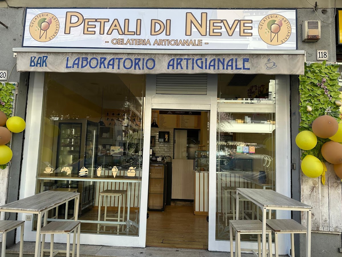 Gelateria Petali Di Neve