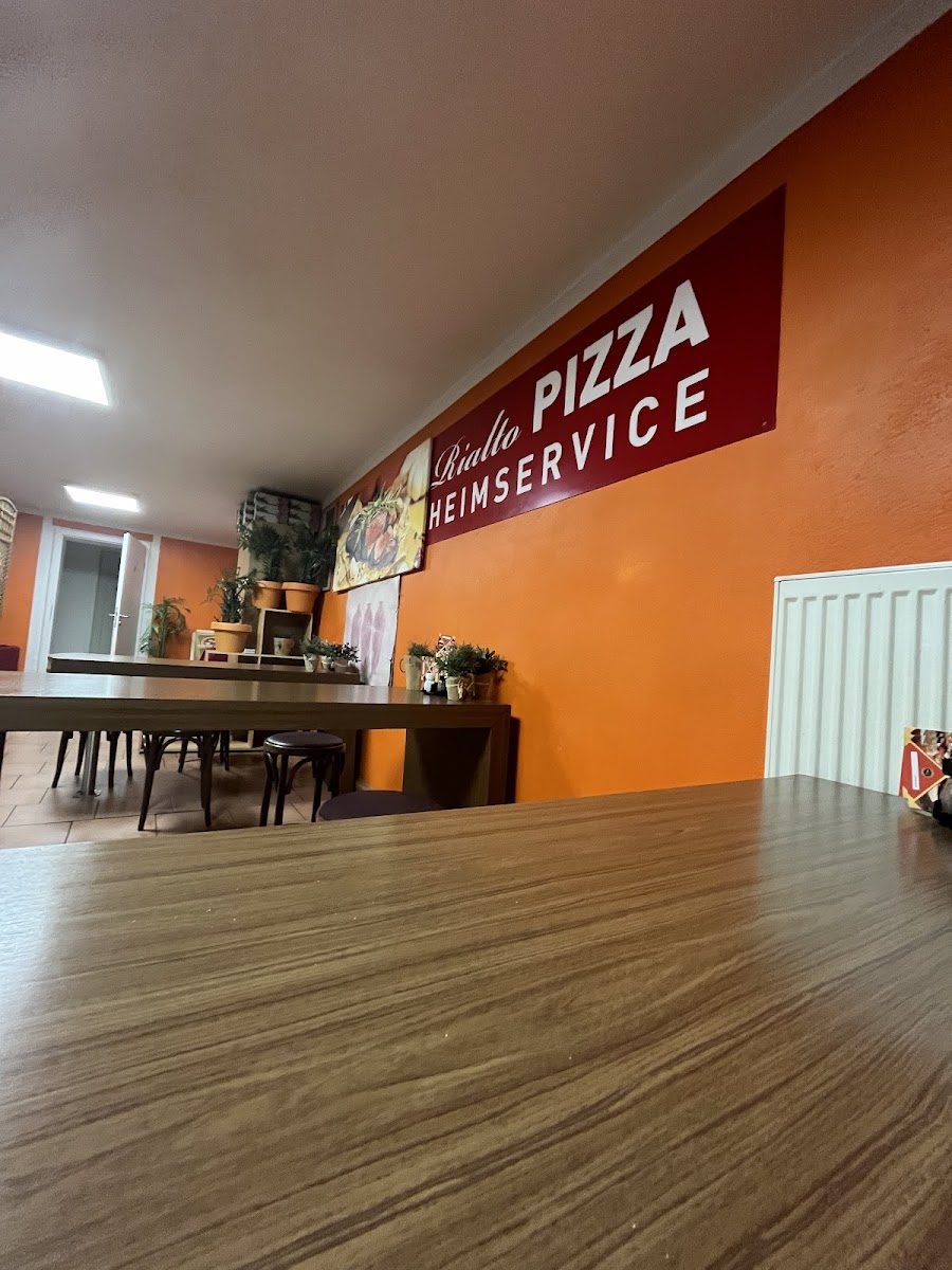 Rialto Pizza & Döner