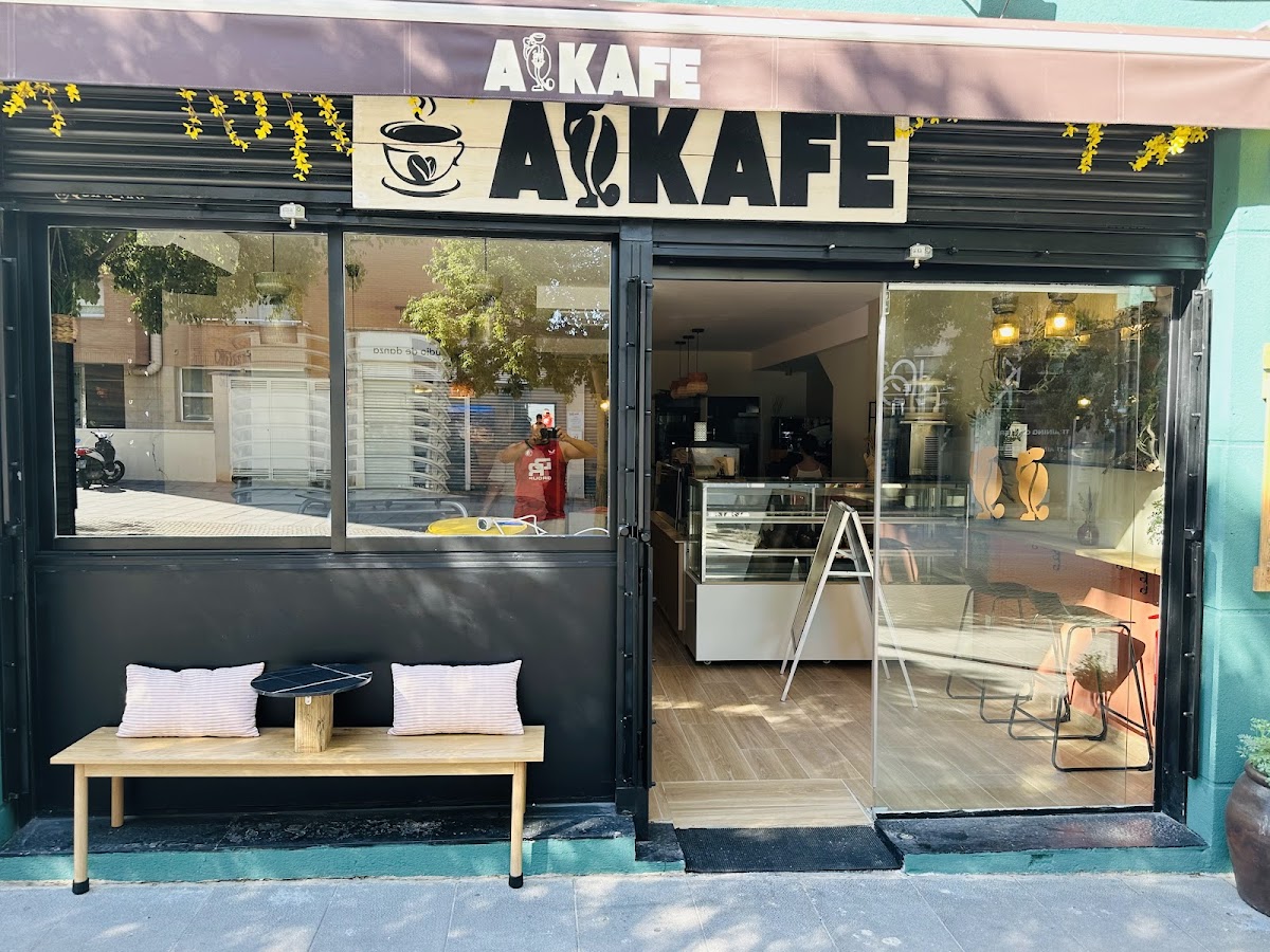 AIKAFÉ