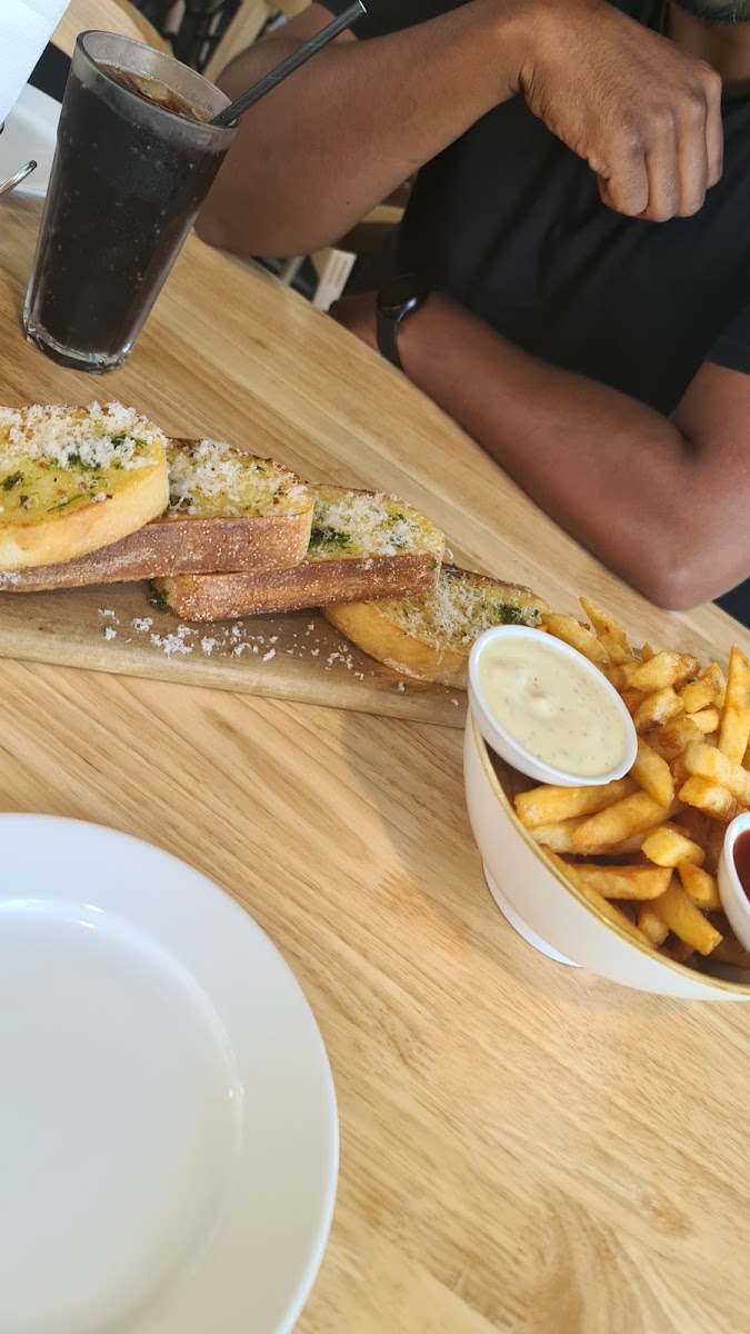 Fika Cafe & Bar (previously Neighbourhood Kitchen) Photo 8