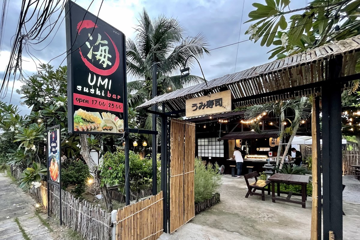 UMI sushi bar ( huahin soi 19 )