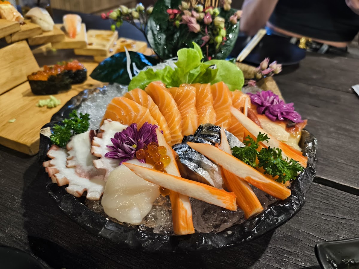 UMI sushi bar ( huahin soi 19 ) Photo 6