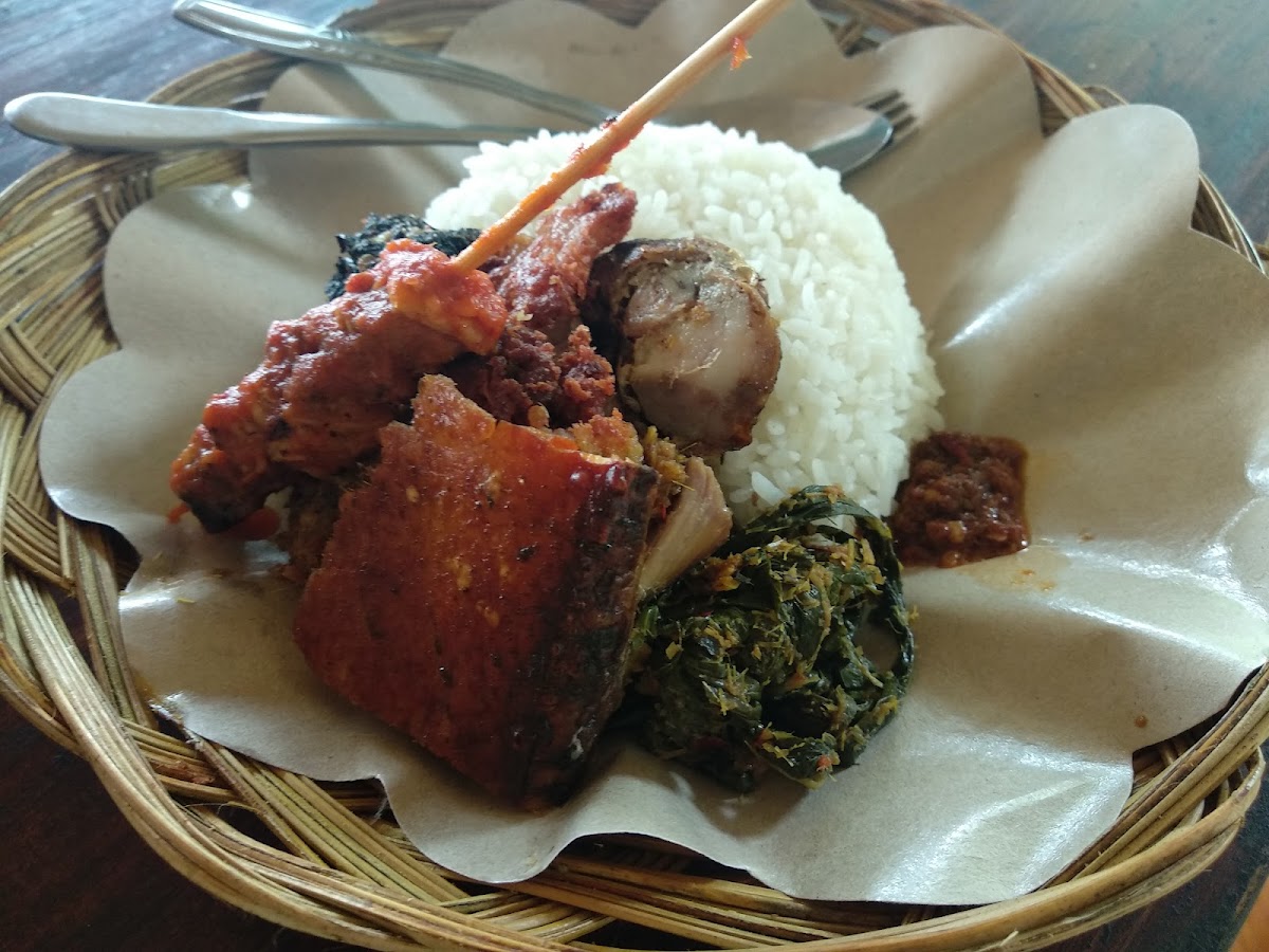 Rumah Makan Lestari Babi Guling Photo 10