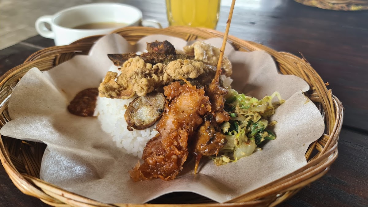 Rumah Makan Lestari Babi Guling Photo 5