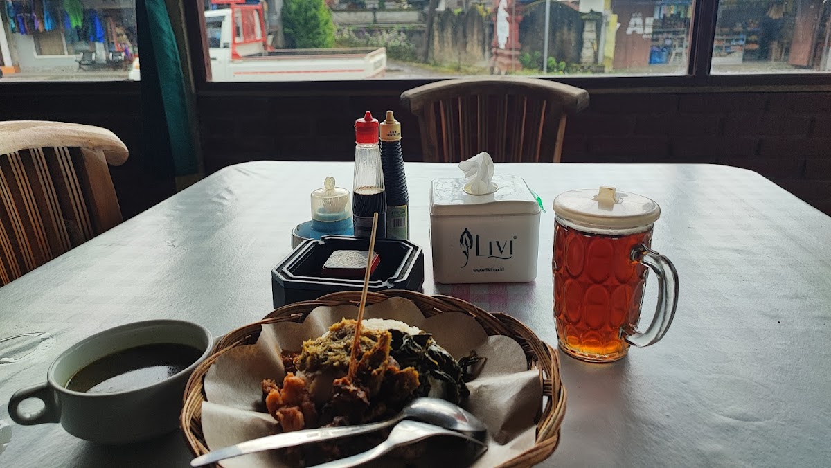 Rumah Makan Lestari Babi Guling Photo 6