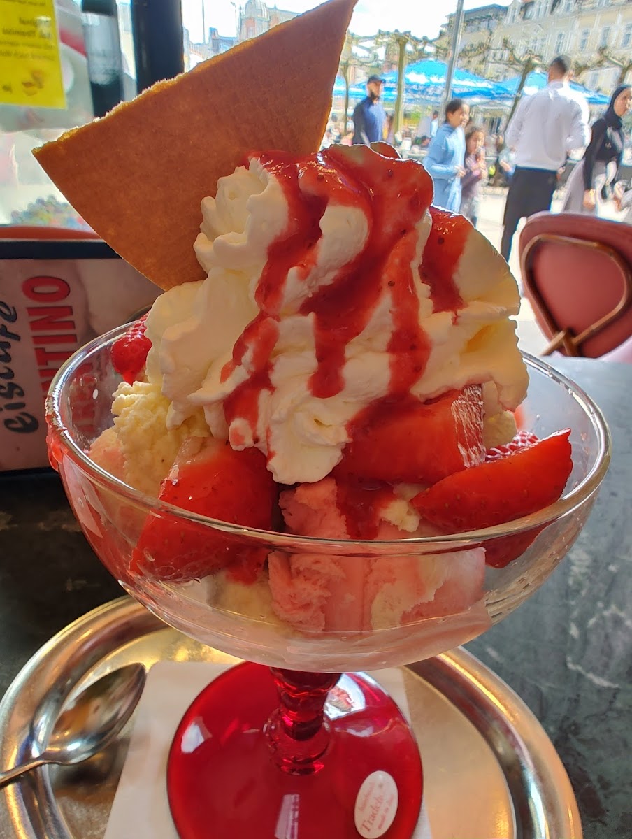 Eiscafé Trentino Photo 3