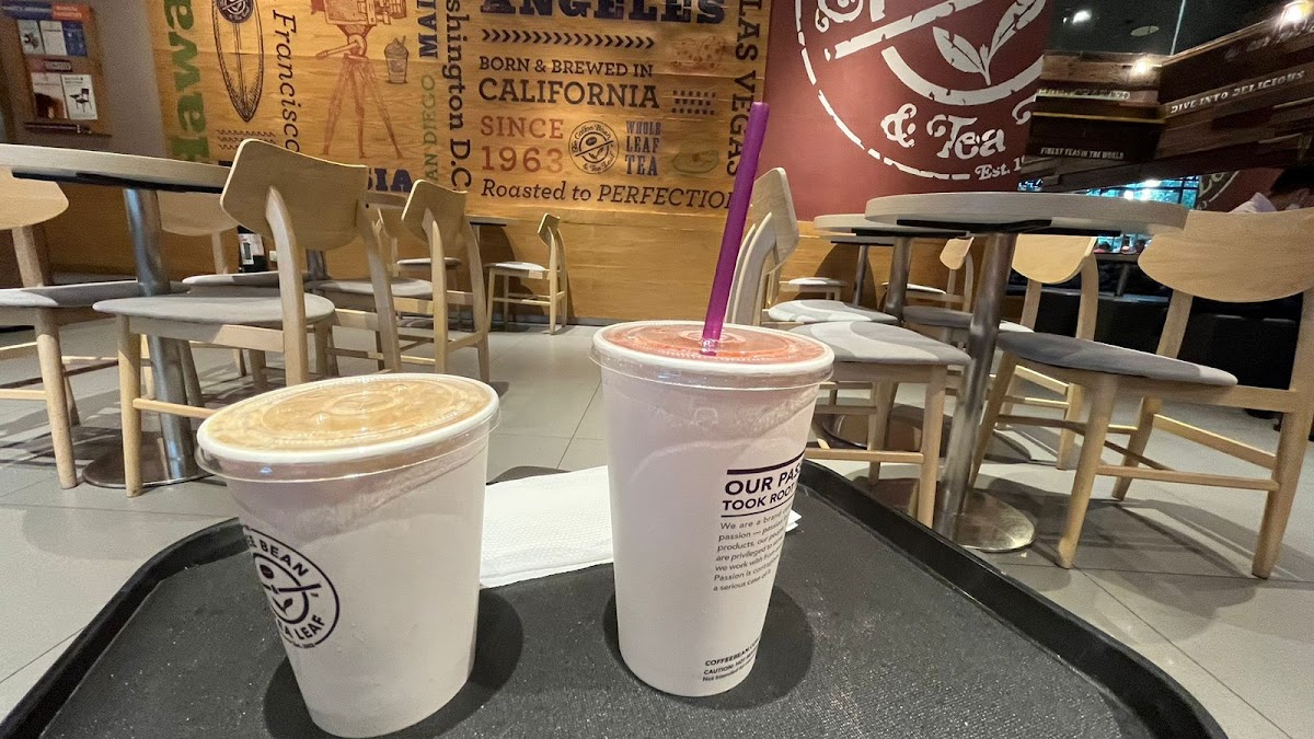 Coffee Bean & Tea Leaf - SM Estancia Photo 8