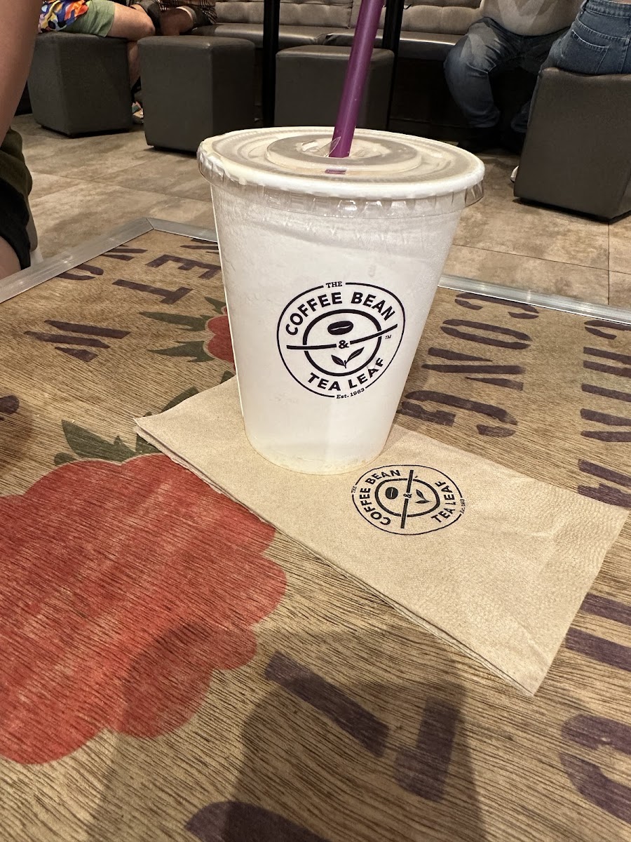 Coffee Bean & Tea Leaf - SM Estancia Photo 9