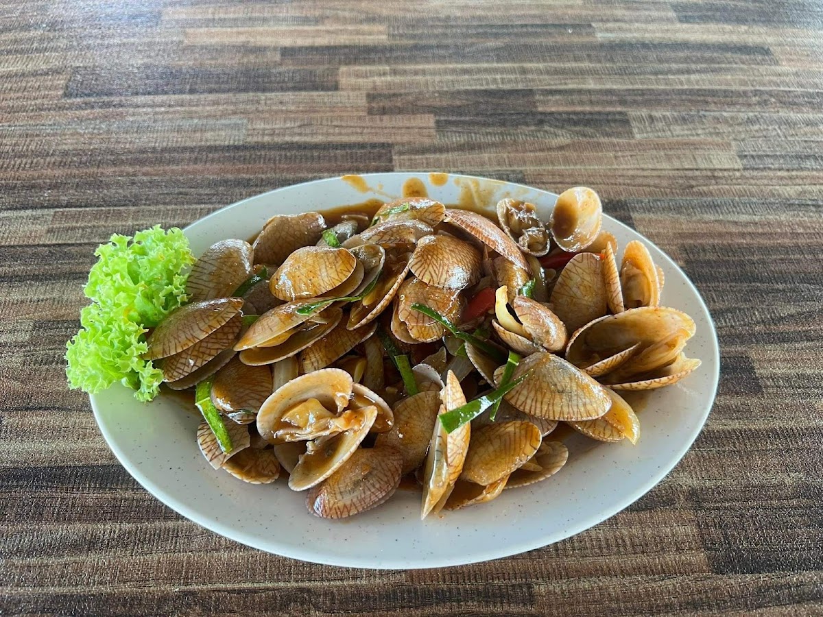 Piya Tomyam