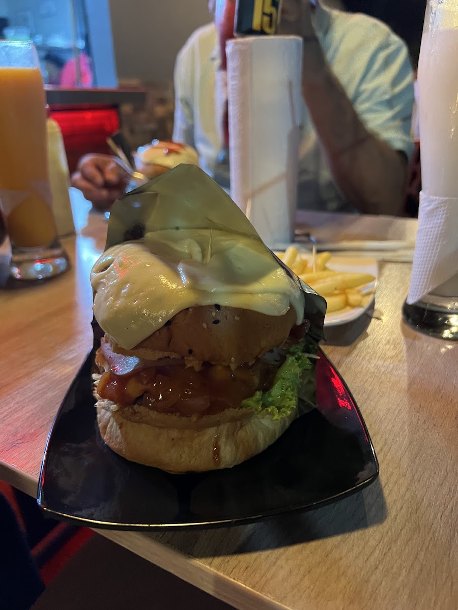 maxi burger 2x1 Photo 2