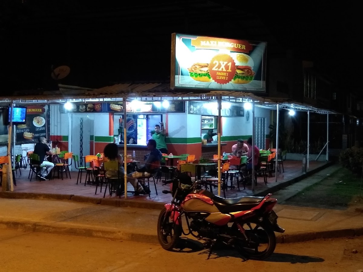 maxi burger 2x1 Photo 4