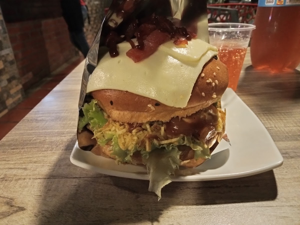 maxi burger 2x1 Photo 8