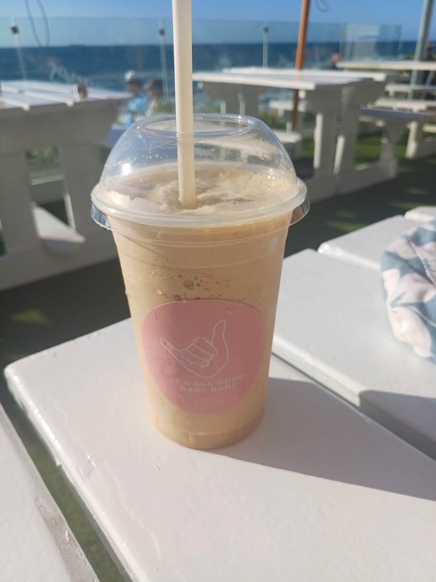 Surf Riders Café Cabanas Photo 7