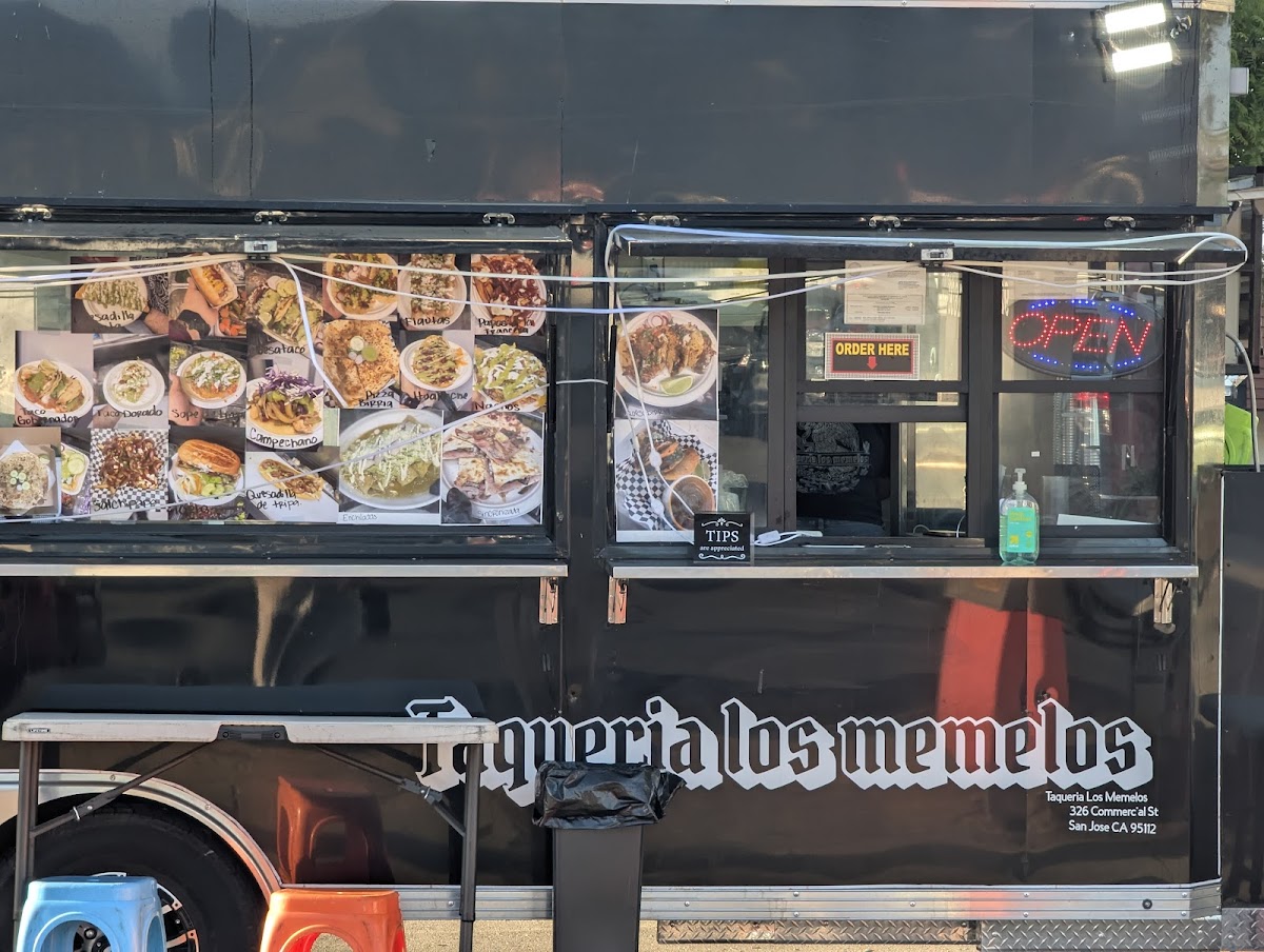 Taqueria los memelos