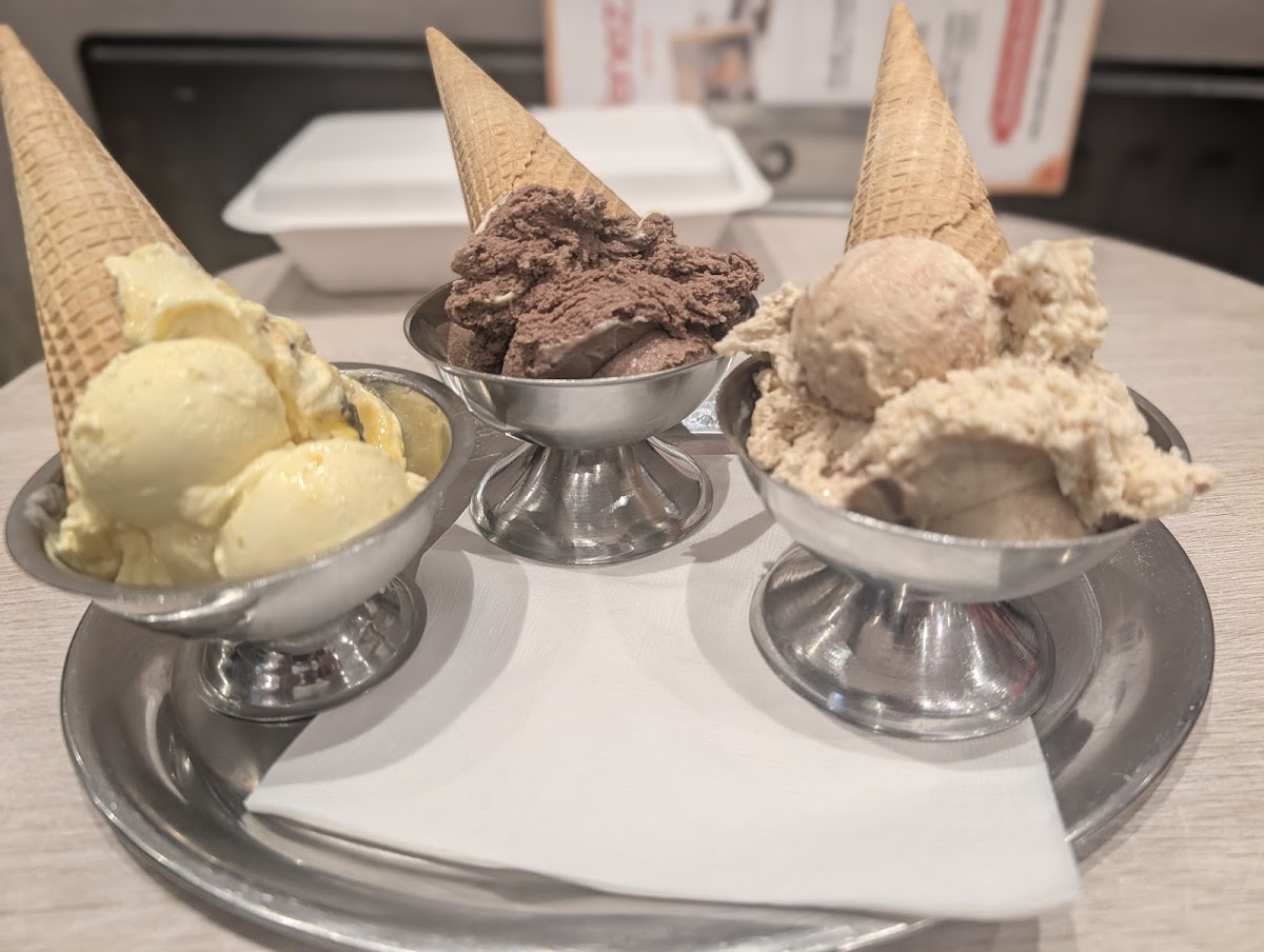 Eiscafé Venezia Photo 9