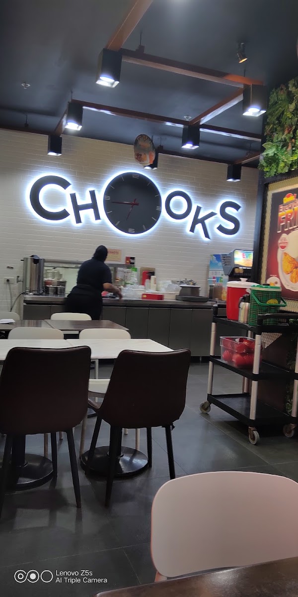 Chooks Diner Tutuban Center Photo 6