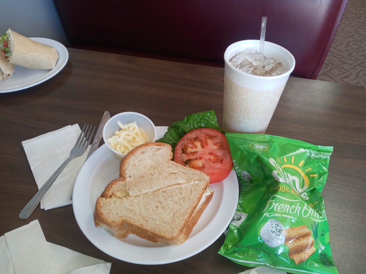 Baker's Nook Cafe Photo 7