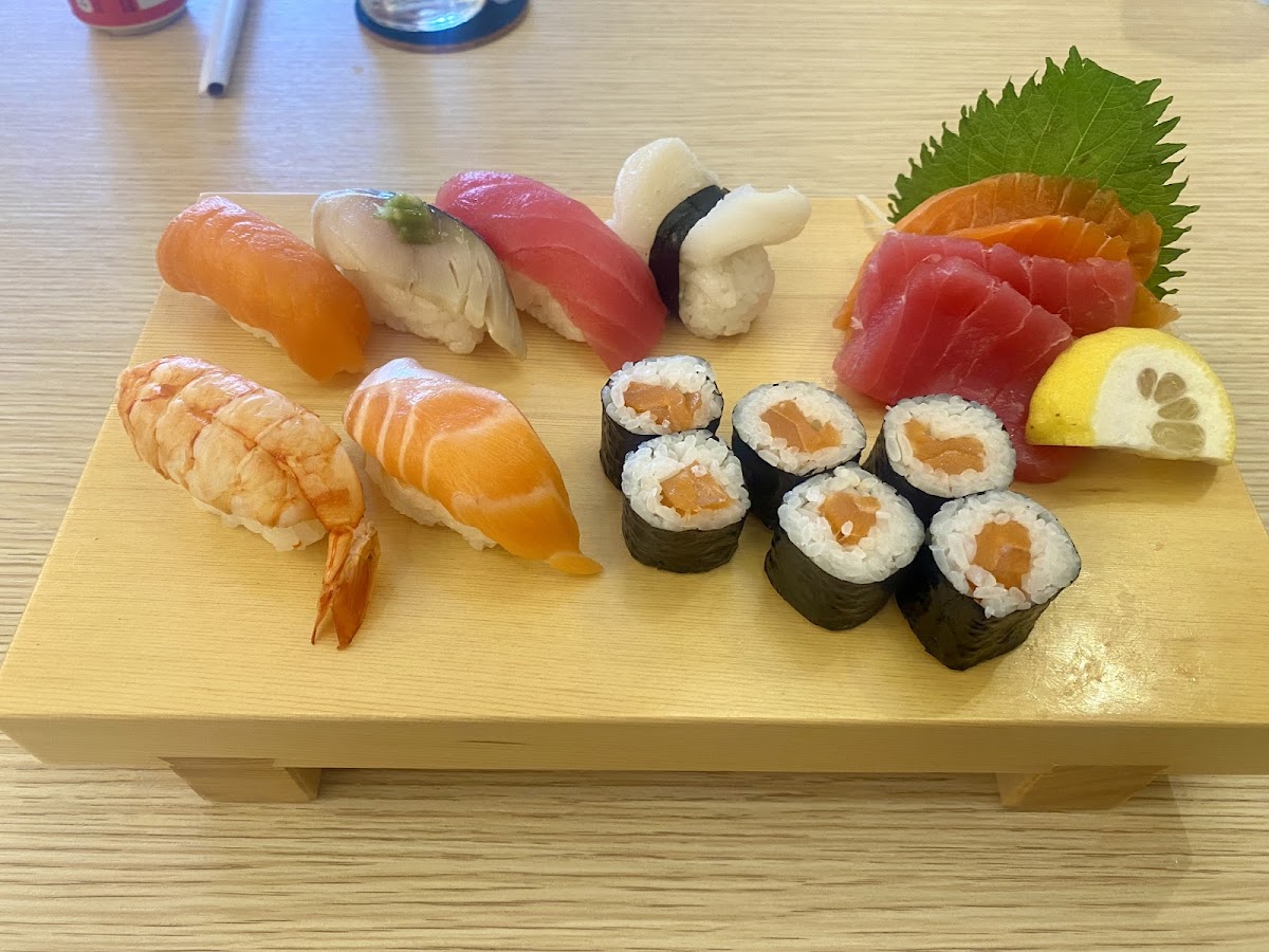 Sushi Casa Photo 7