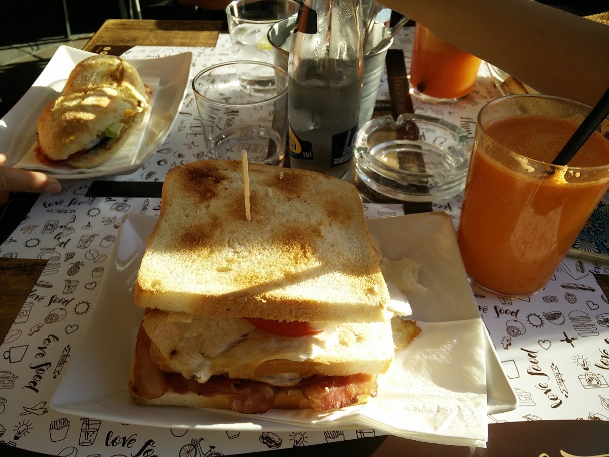Lorena Café Los Boliches Photo 6