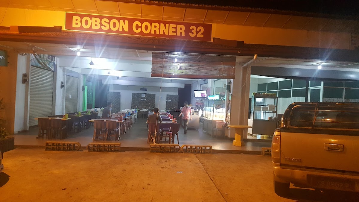 Bobson Corner 32 Photo 4