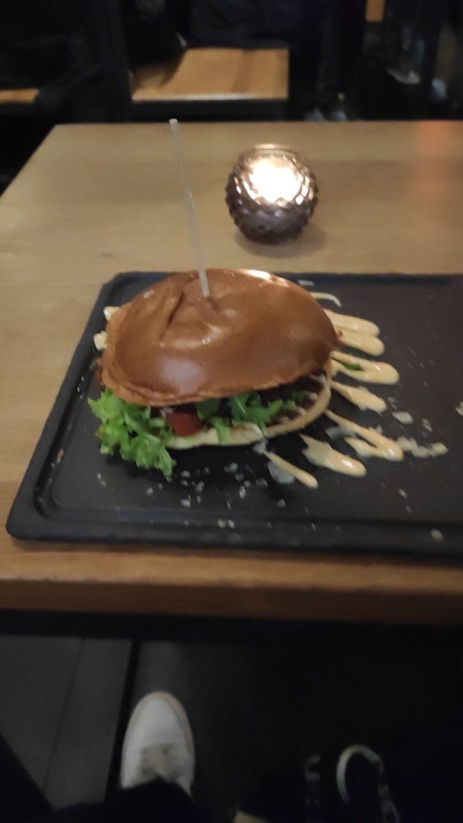 Dulf's Burger Photo 9