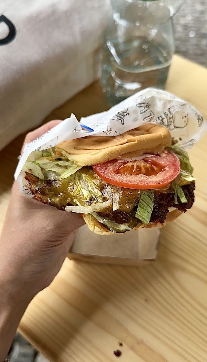36 Smash Burger Photo 8