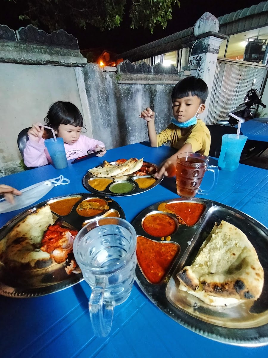 Ali Capati Anak Bukit Photo 6