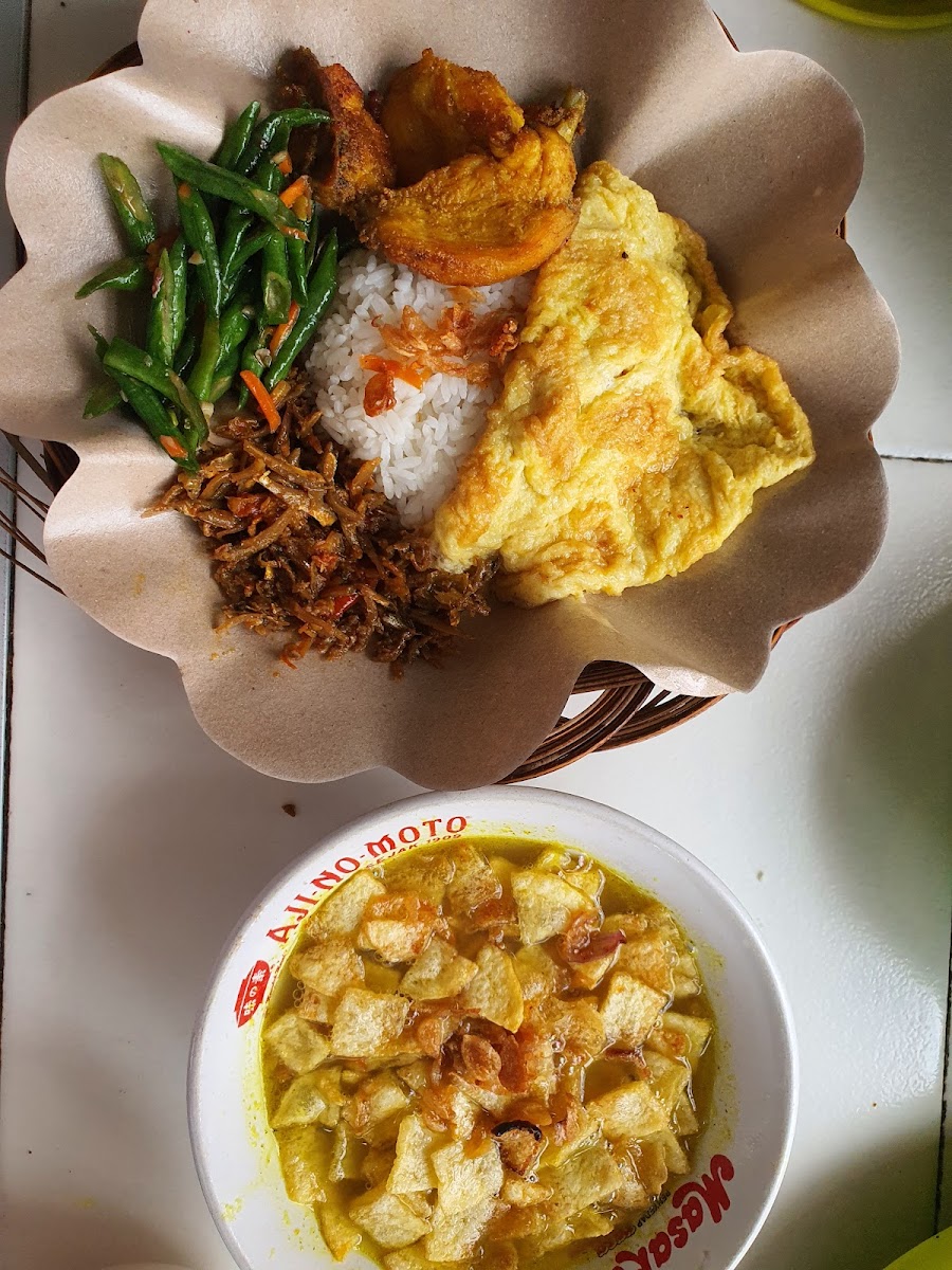 Nasi Kuning Mama Photo 10