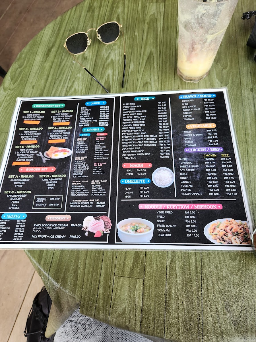 Arissa Floating Restaurant Photo Menu 1