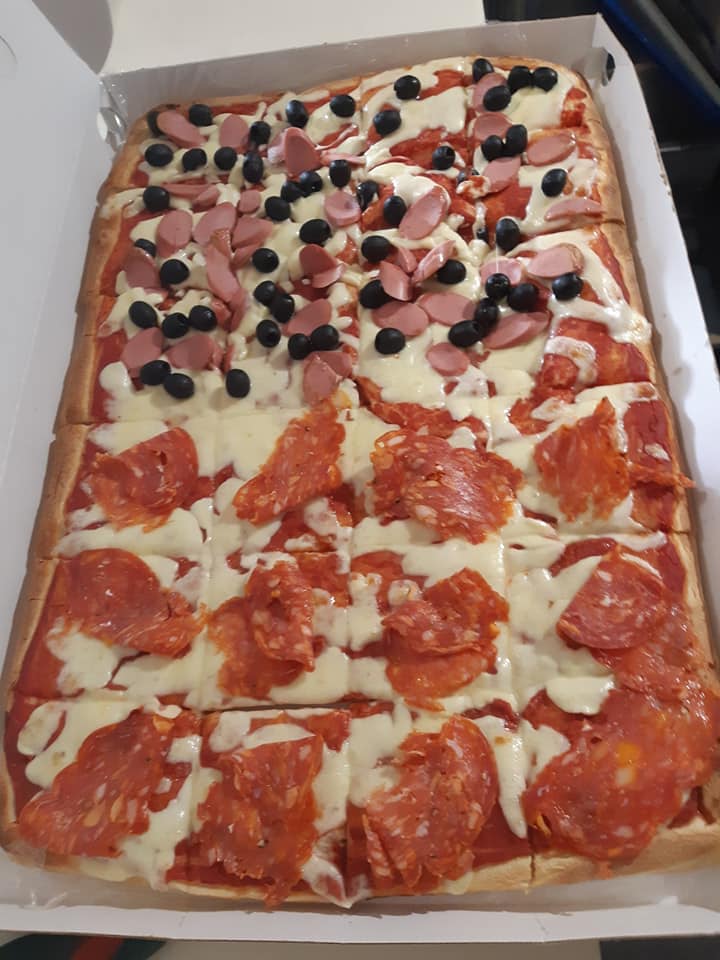 La Piazza - Pizza da Asporto Photo 2