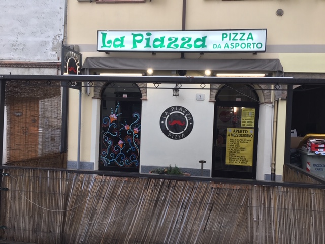 La Piazza - Pizza da Asporto Photo 4