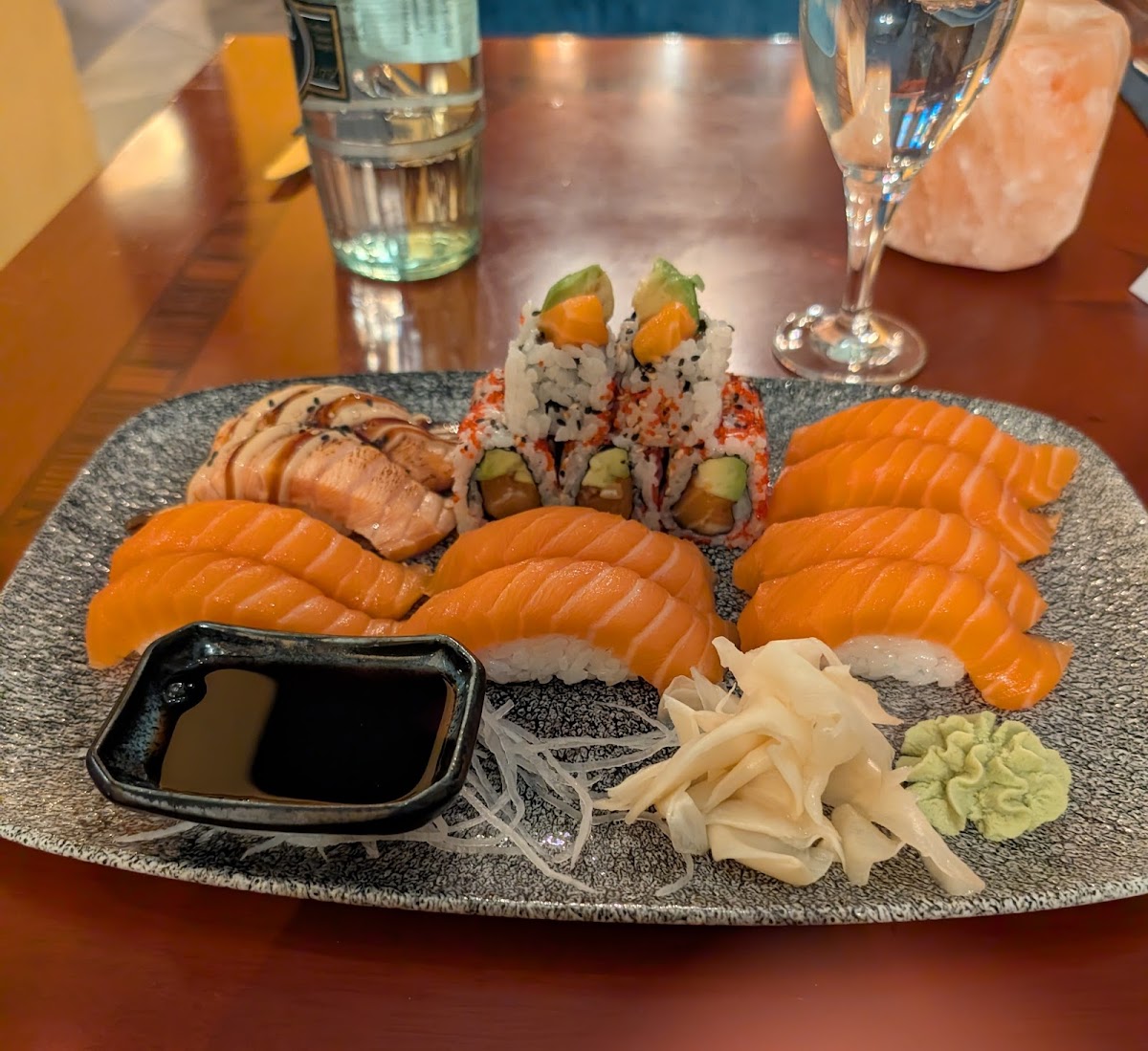 Dong Que - Sushi & Vietnamese Fusion Restaurant Photo 4