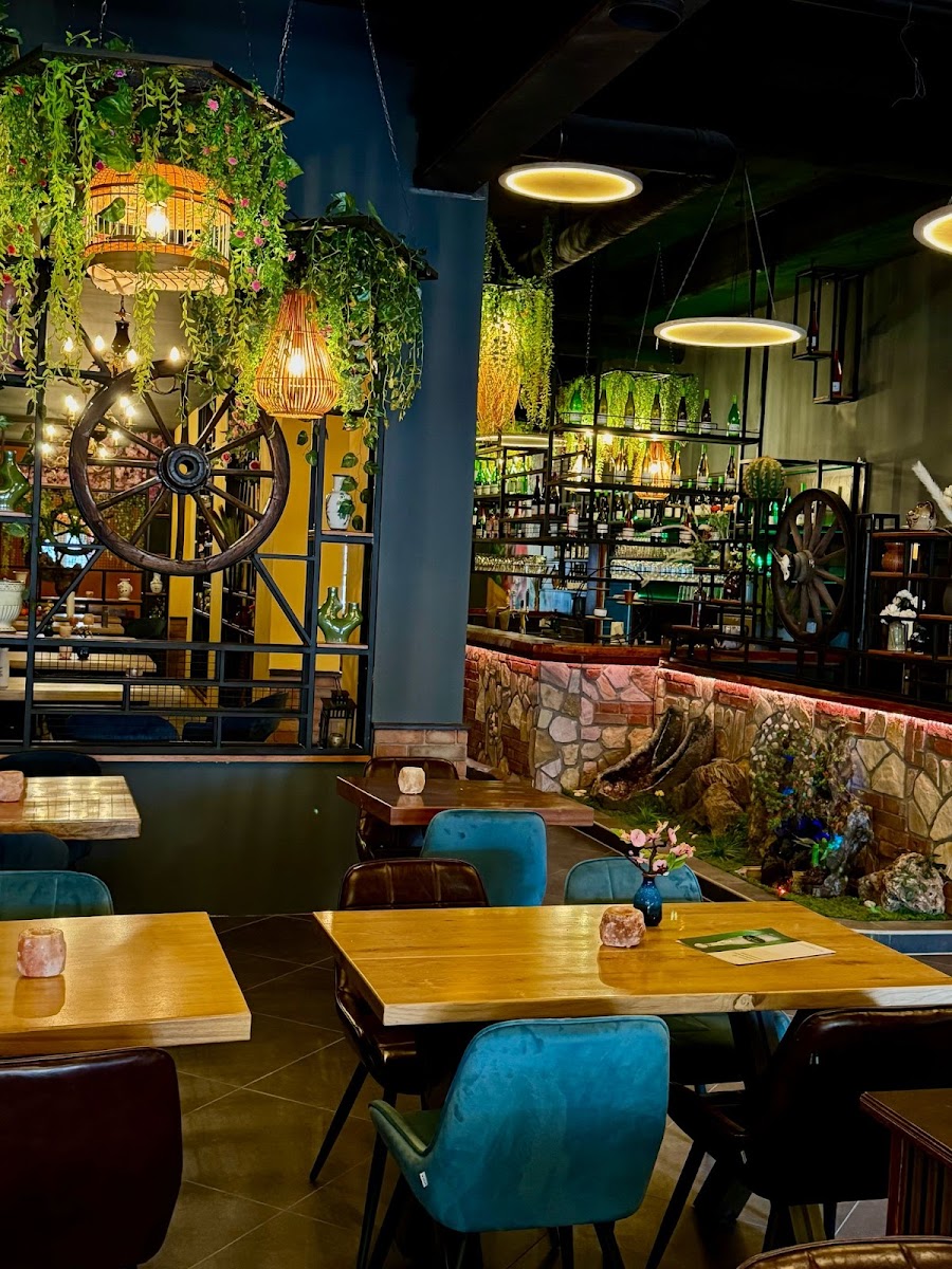 Dong Que - Sushi & Vietnamese Fusion Restaurant Photo 7