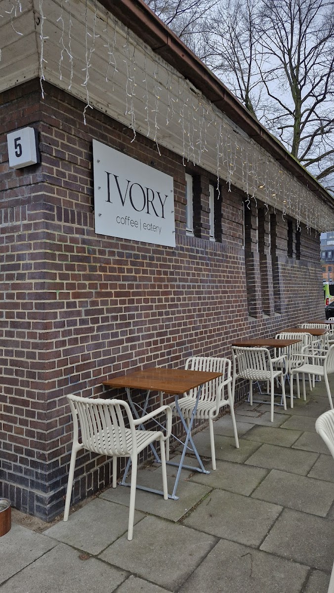 IVORY | Coffee & Drinks Photo 2