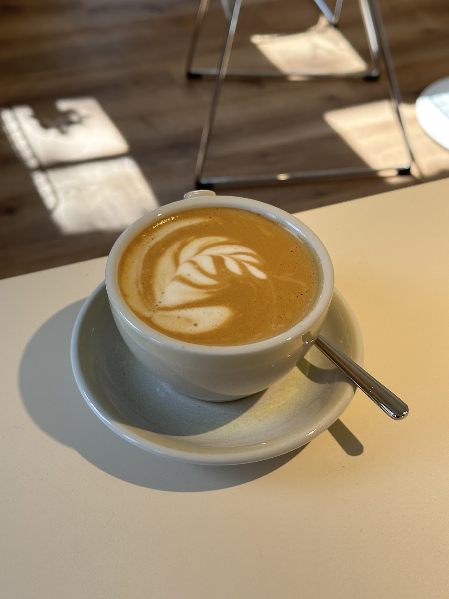 IVORY | Coffee & Drinks Photo 9