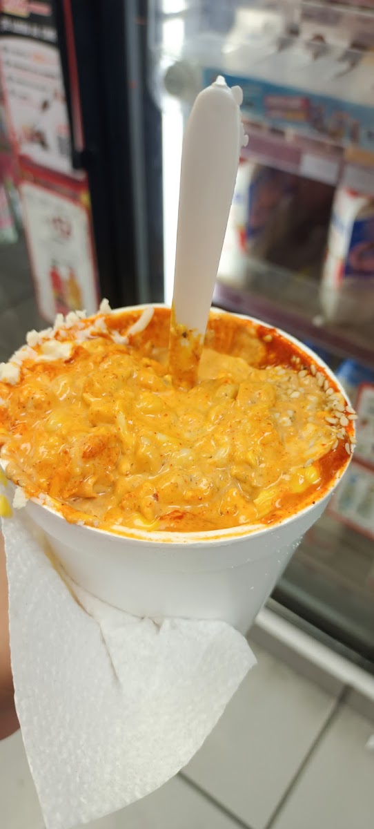 Elotes asados y en vaso “La Muñeca” Photo 6