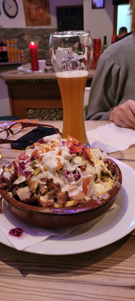 Aspendos Schnellrestaurant Döner & Pi Photo 8