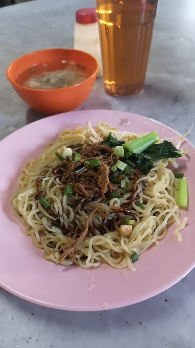 Wantan mee bawah titi