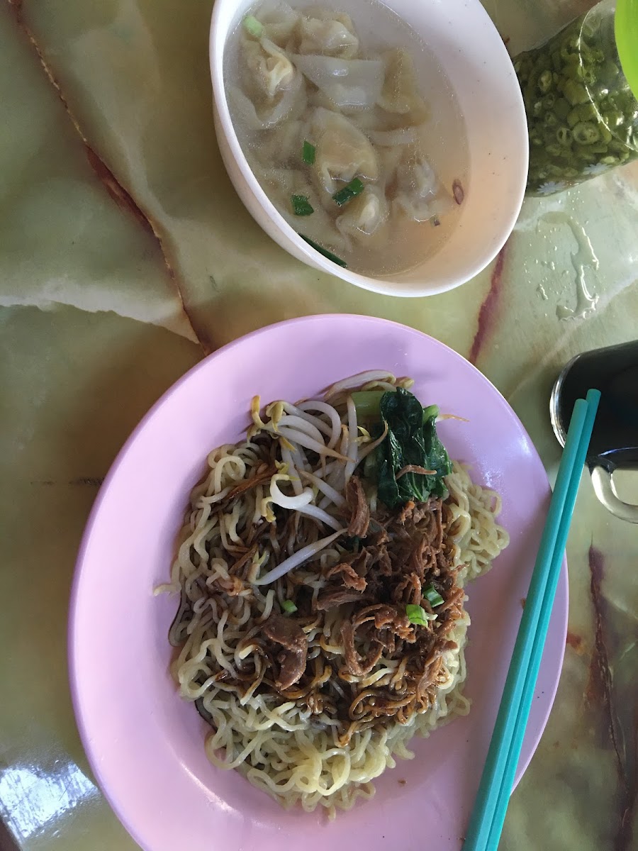 Wantan mee bawah titi Photo 2