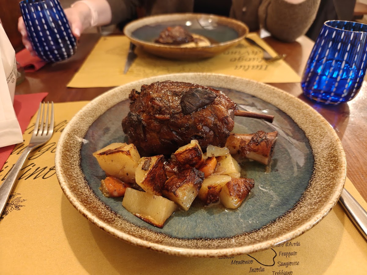 L'Acino Restaurant Photo 4
