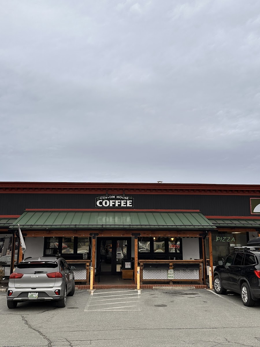 Custom House Coffee Photo 3
