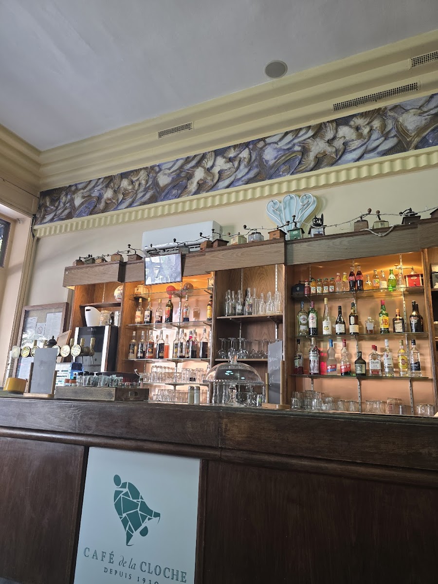 Café de la Cloche Photo 3