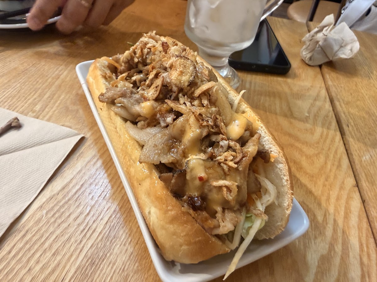 PHINZ Vietnamese Eatery Photo 4