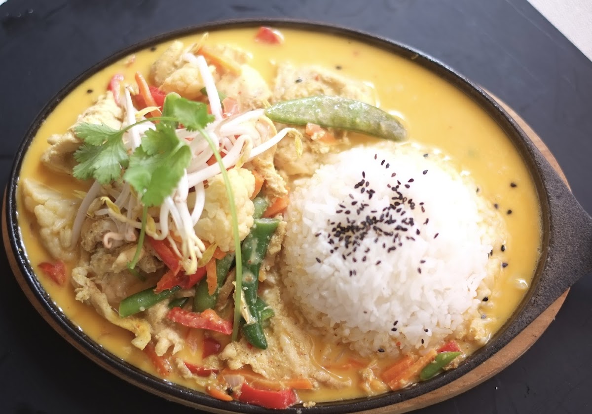 PHINZ Vietnamese Eatery Photo 7