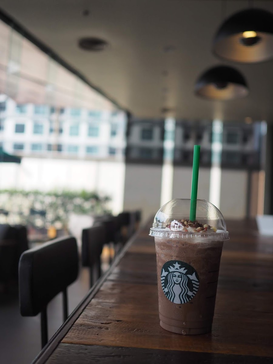 Starbucks Reserve (Central Hatyai) Photo 6